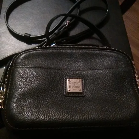 Dooney & Bourke Crossbody Bag - Picture 1 of 4
